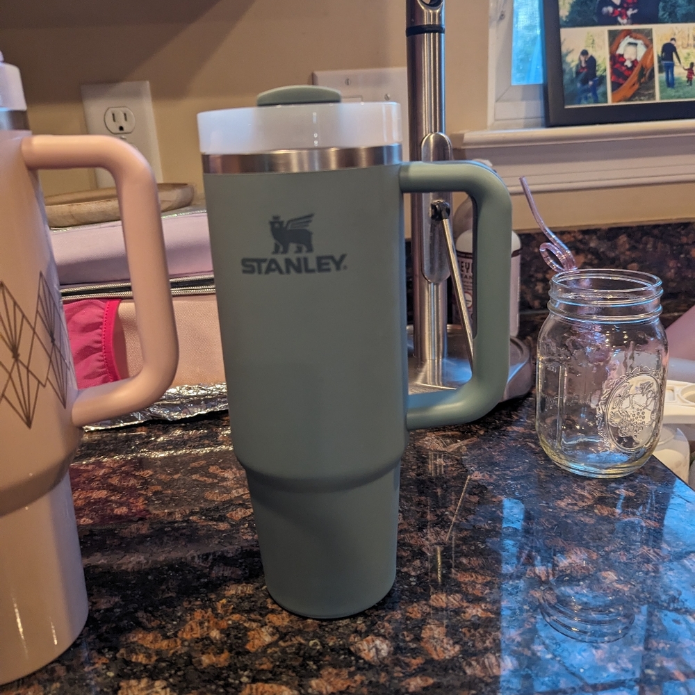 30 oz Stanley water bottle